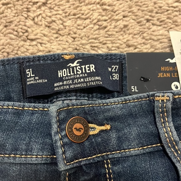 NWT HOLLISTER skinny jeans - Picture 2 of 3